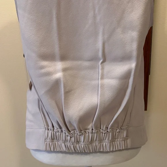 NWT Brochu Walker Soft Cream V-neck Top - Size Small - Picture 8 of 15